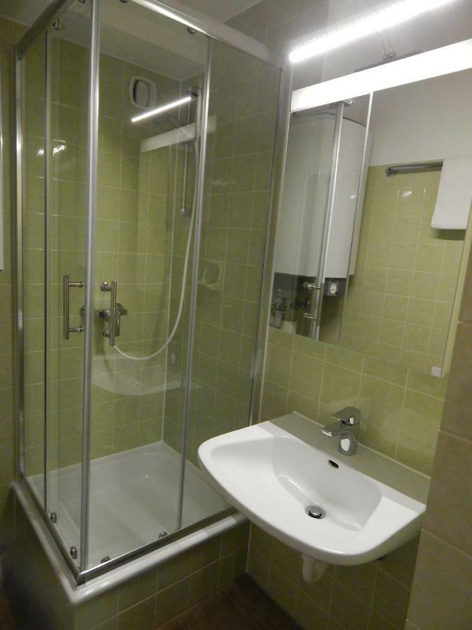 Free Apartment - Schoenblick Bad Urach Buitenkant foto