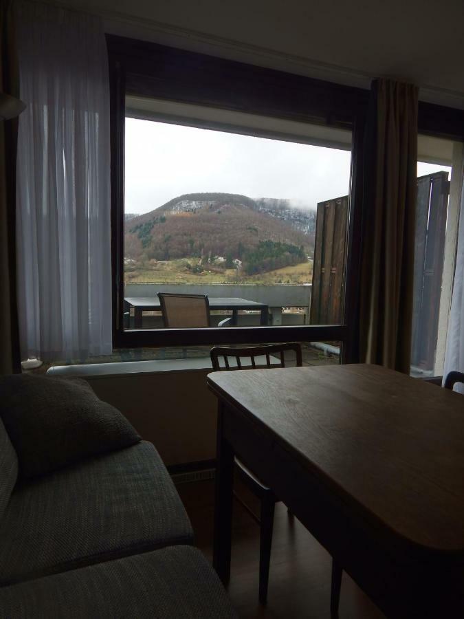 Free Apartment - Schonblick Bad Urach Buitenkant foto